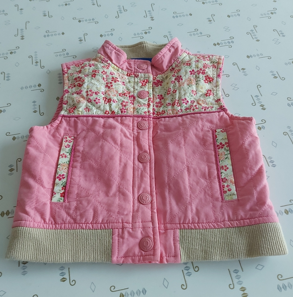 sleevless jacket